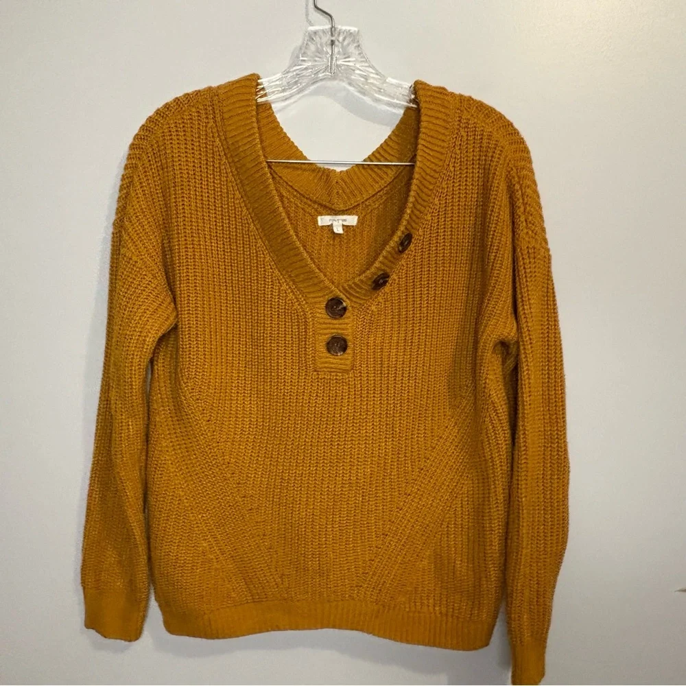 Maurice’s Women’s Sweater Large Mustard Brown Button Detail V-Neck Ribbed Comfy